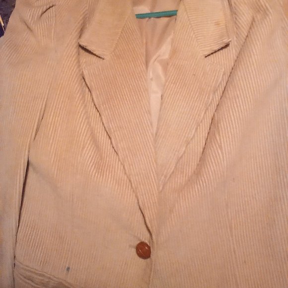 Blazer - Picture 1 of 1